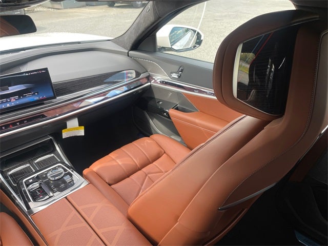 2026 BMW 7 Series 750e xDrive