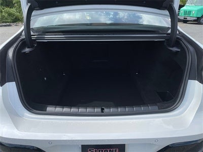 2026 BMW 7 Series 750e xDrive