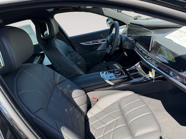 2026 BMW 7 Series 750e xDrive