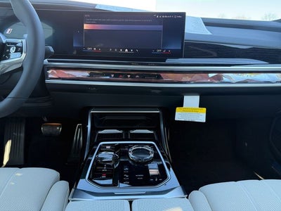 2026 BMW 7 Series 750e xDrive