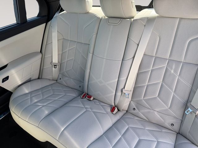 2026 BMW 7 Series 750e xDrive