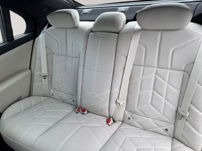 2026 BMW 7 Series 750e xDrive