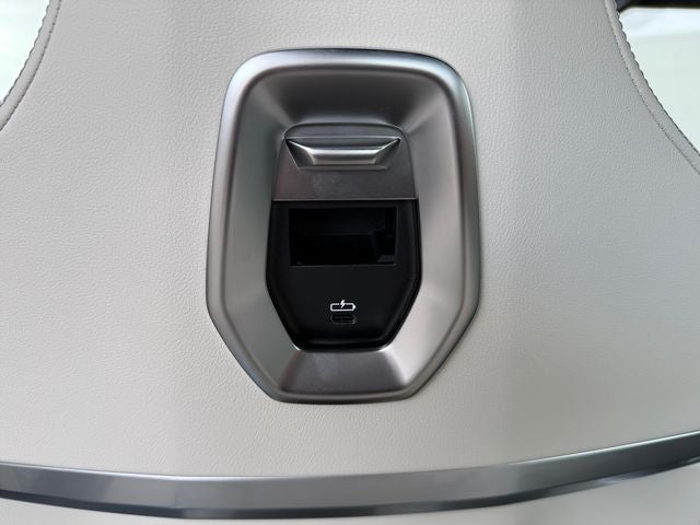 2026 BMW 7 Series 750e xDrive