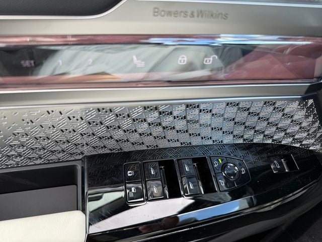 2026 BMW 7 Series 750e xDrive