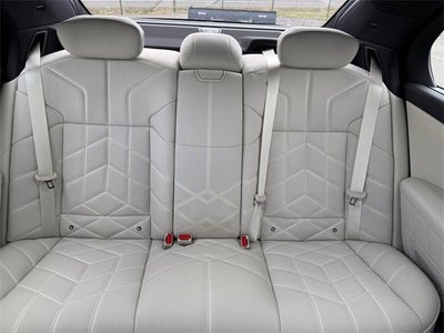 2026 BMW 7 Series 750e xDrive