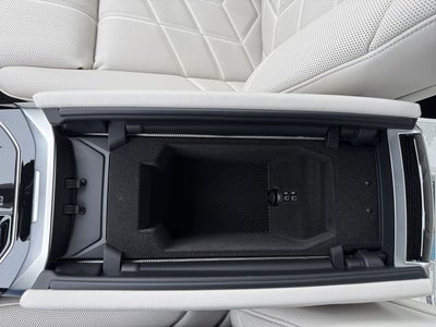 2026 BMW 7 Series 750e xDrive