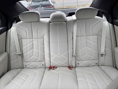 2026 BMW 7 Series 750e xDrive