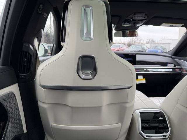 2026 BMW 7 Series 750e xDrive