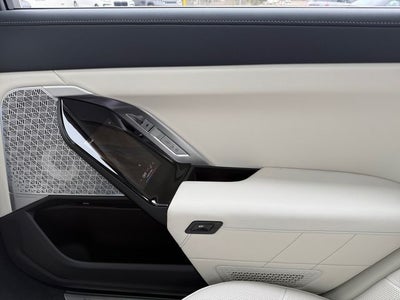 2026 BMW 7 Series 750e xDrive