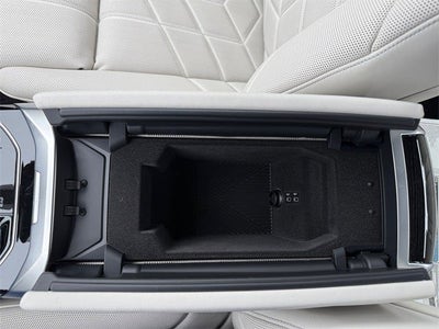 2026 BMW 7 Series 750e xDrive