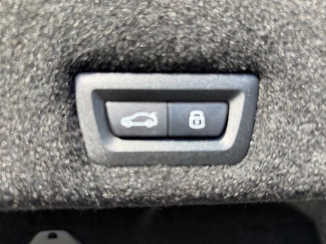 2026 BMW 7 Series 750e xDrive