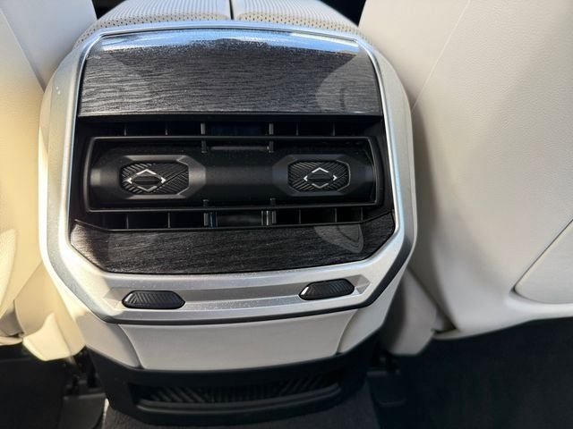 2026 BMW 7 Series 750e xDrive