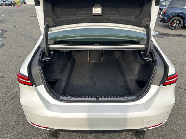 2025 BMW 5 Series 530i xDrive