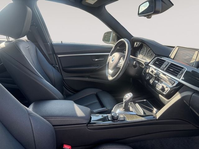 2018 BMW 3 Series 330i xDrive