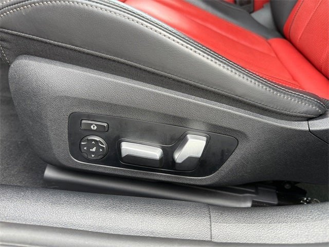 2025 BMW 8 Series 840