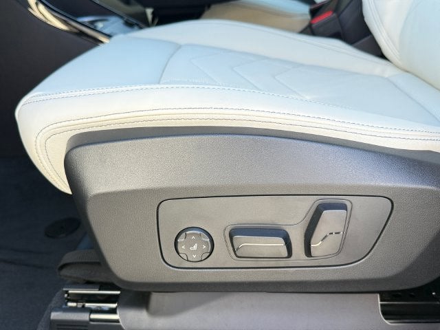 2027 BMW X1 xDrive28i