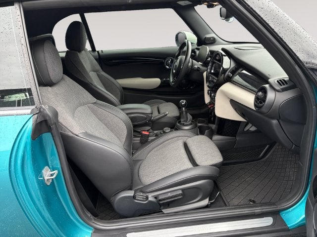 2019 MINI Cooper Base