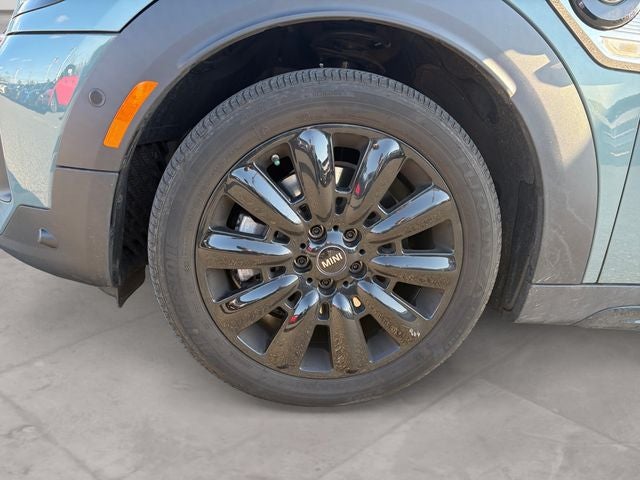 2023 MINI Cooper Countryman Signature