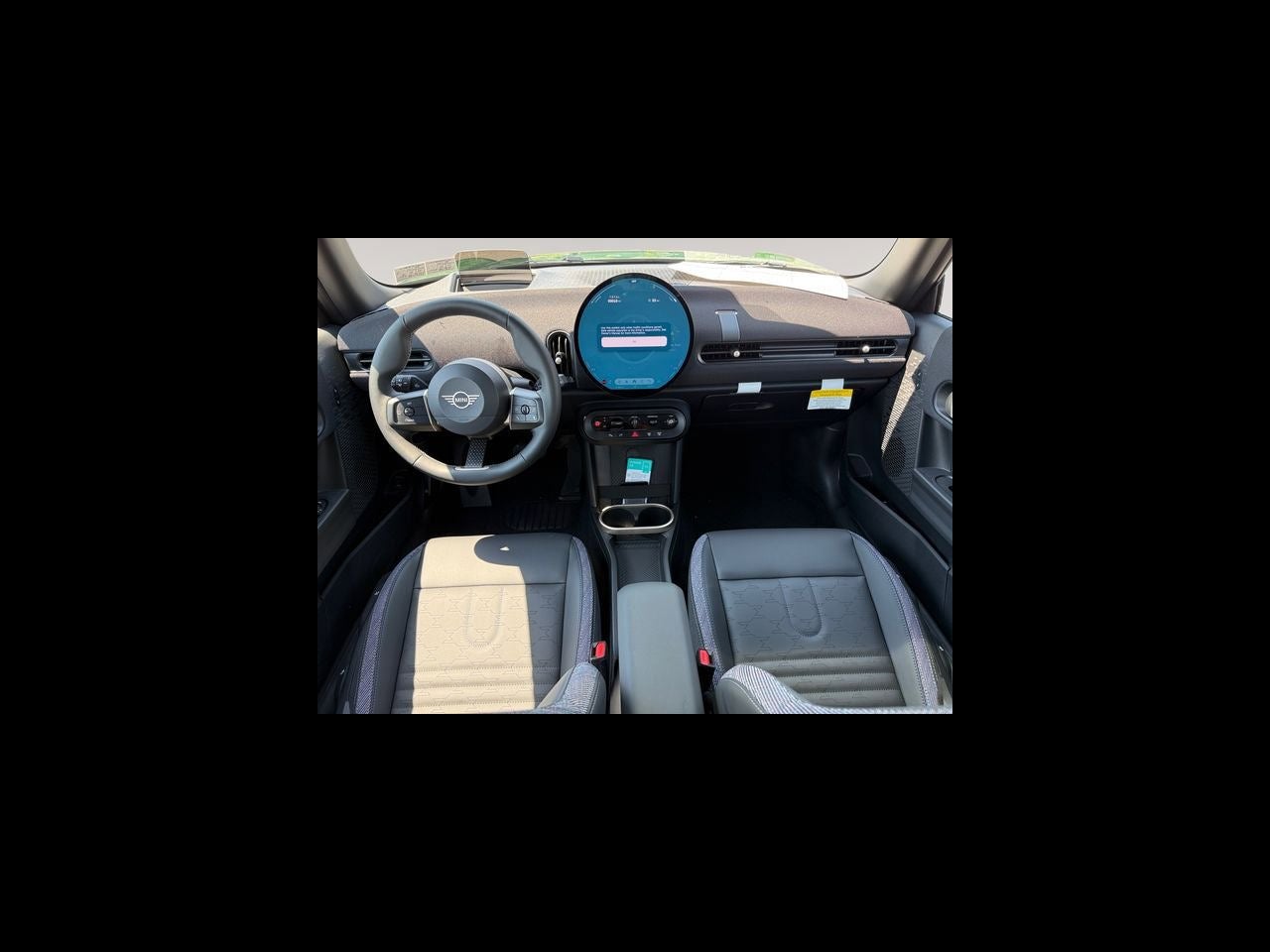 2026 MINI 2 DOOR SIGNATURE PLUS