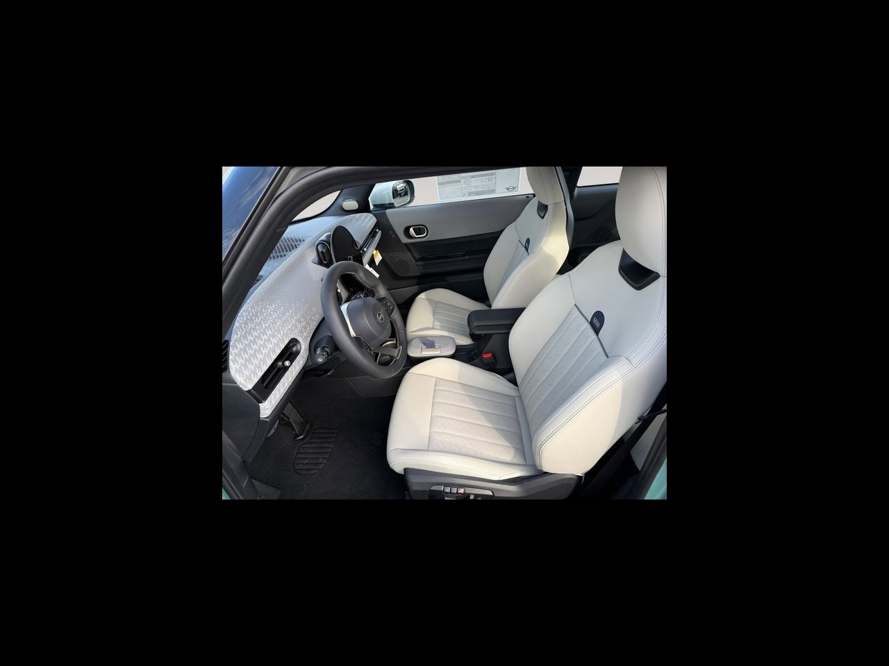 2026 MINI 2 DOOR ICONIC