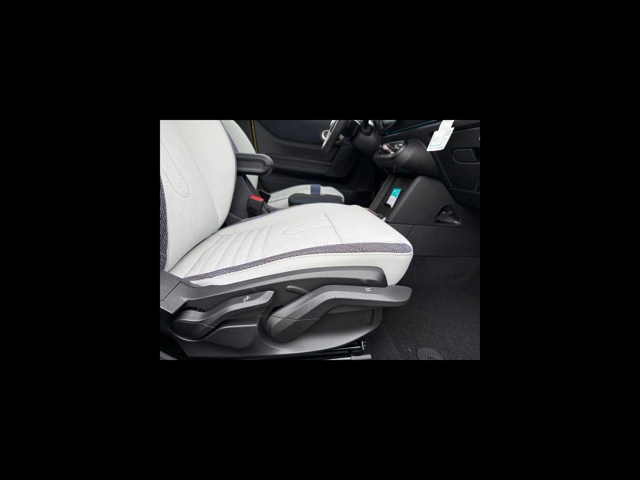 2027 MINI 4 DOOR SIGNATURE PLUS
