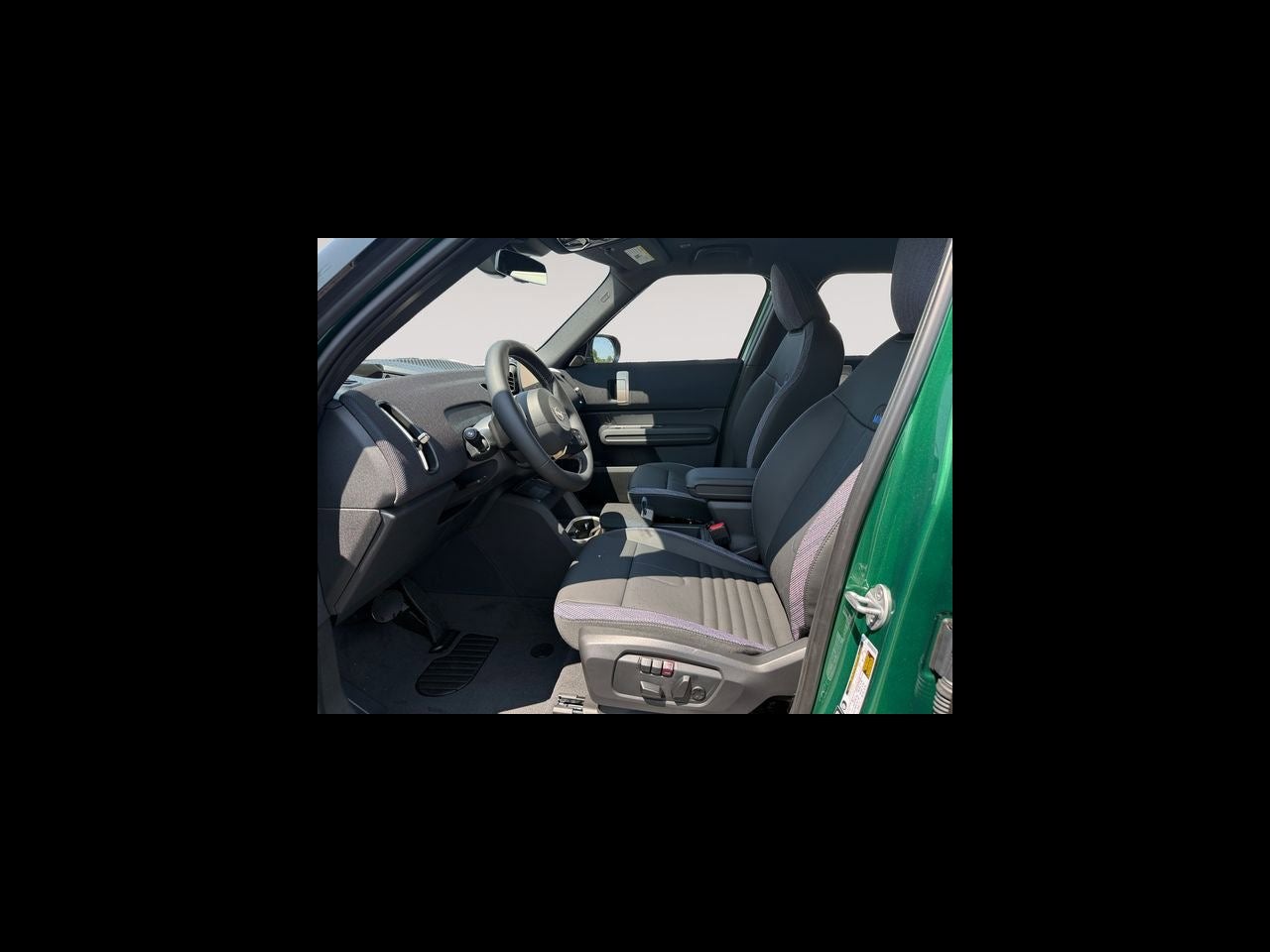 2027 MINI COUNTRYMAN SIGNATURE PLUS