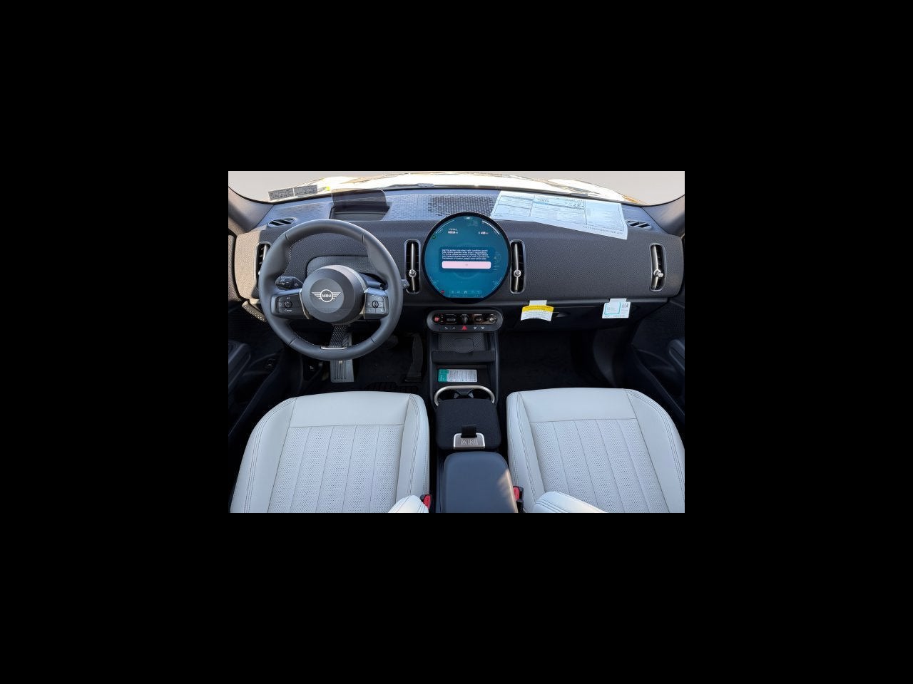 2027 MINI COUNTRYMAN ICONIC