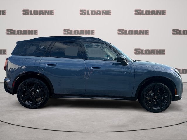 2027 MINI COUNTRYMAN ICONIC