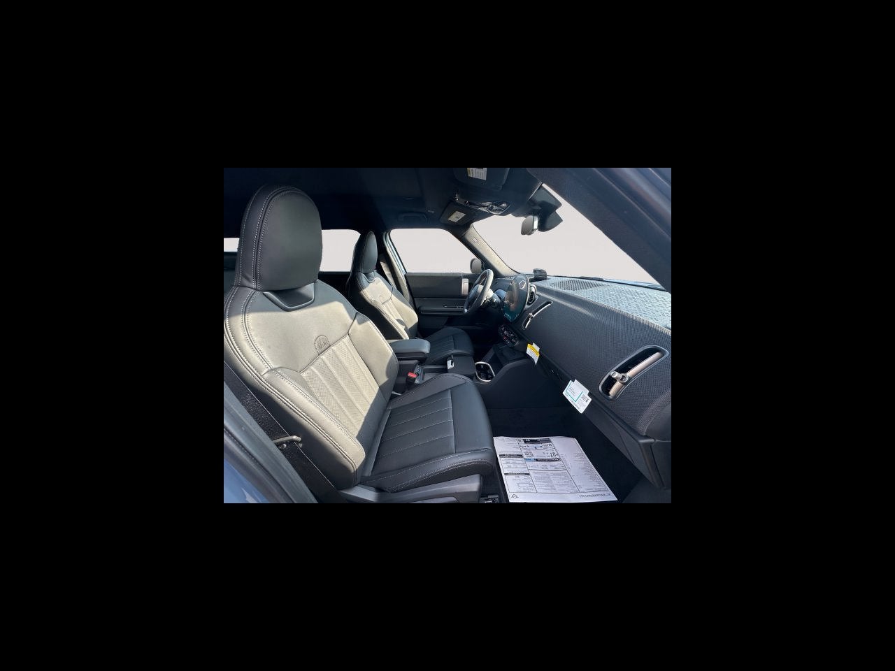 2027 MINI COUNTRYMAN ICONIC