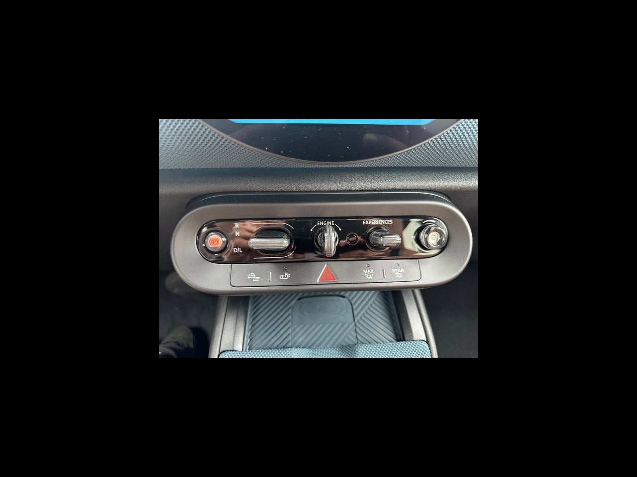 2027 MINI COUNTRYMAN ICONIC
