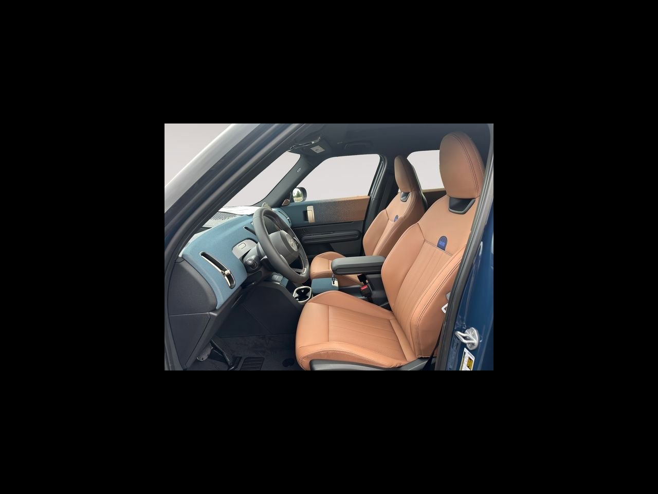 2027 MINI COUNTRYMAN ICONIC