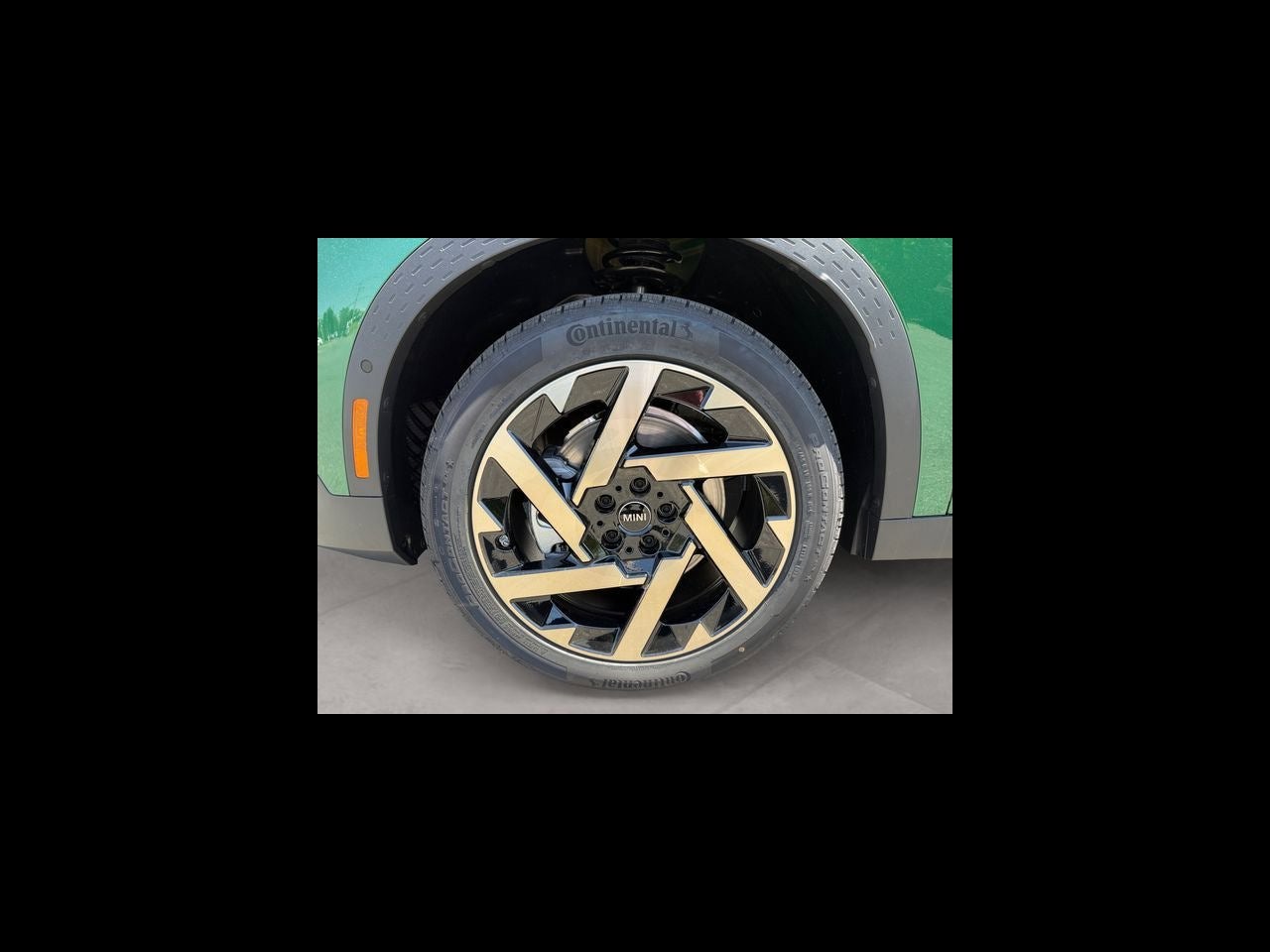 2027 MINI COUNTRYMAN ICONIC