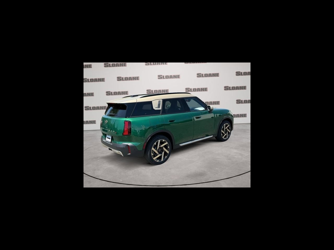 2027 MINI COUNTRYMAN ICONIC