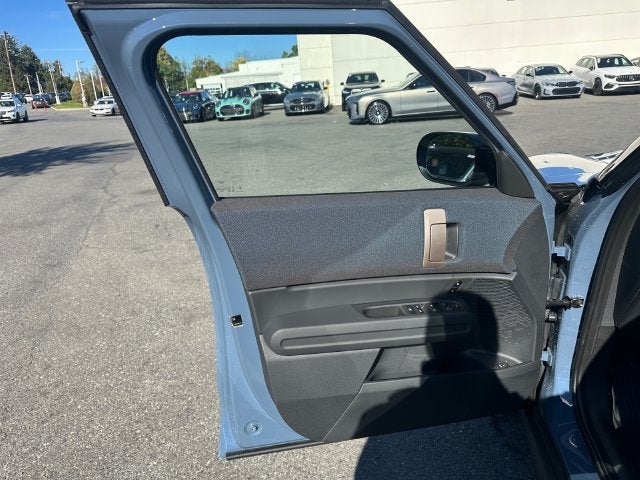 2027 MINI COUNTRYMAN SIGNATURE PLUS