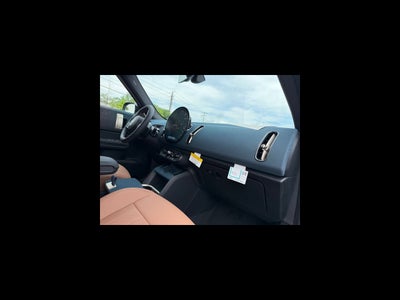 2027 MINI COUNTRYMAN ICONIC