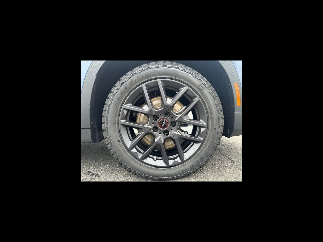 2027 MINI COUNTRYMAN ICONIC