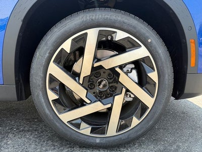 2027 MINI COUNTRYMAN ICONIC