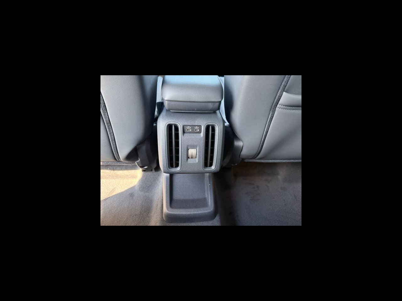 2027 MINI COUNTRYMAN ICONIC