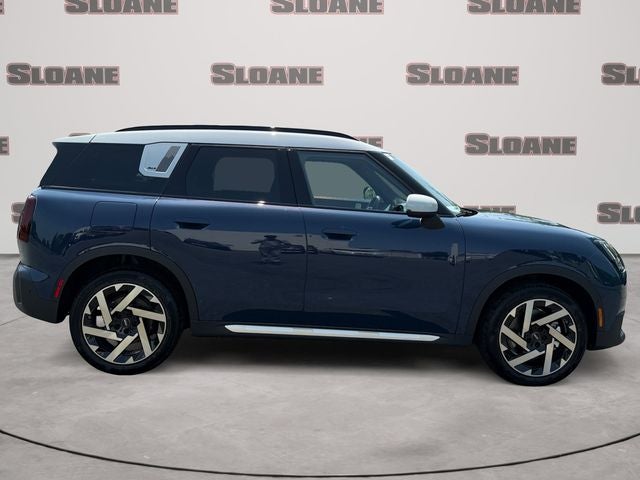 2027 MINI COUNTRYMAN ICONIC