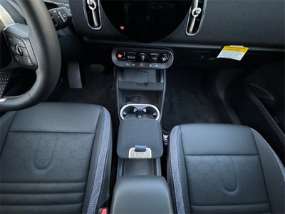 2025 MINI COUNTRYMAN ICONIC