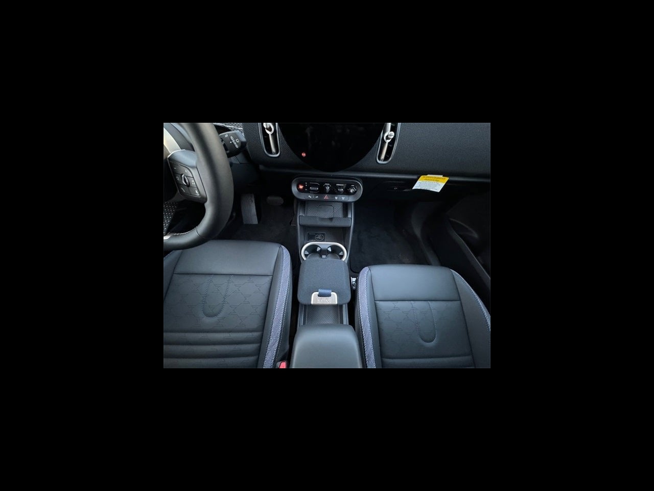 2025 MINI COUNTRYMAN ICONIC