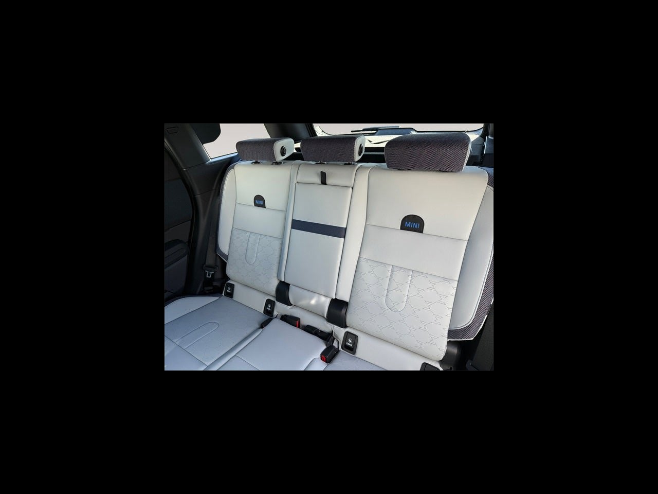 2026 MINI COUNTRYMAN SIGNATURE PLUS