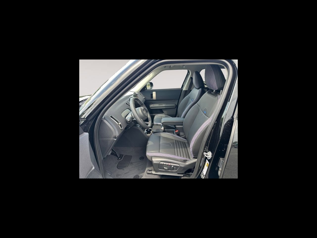 2027 MINI COUNTRYMAN SIGNATURE PLUS