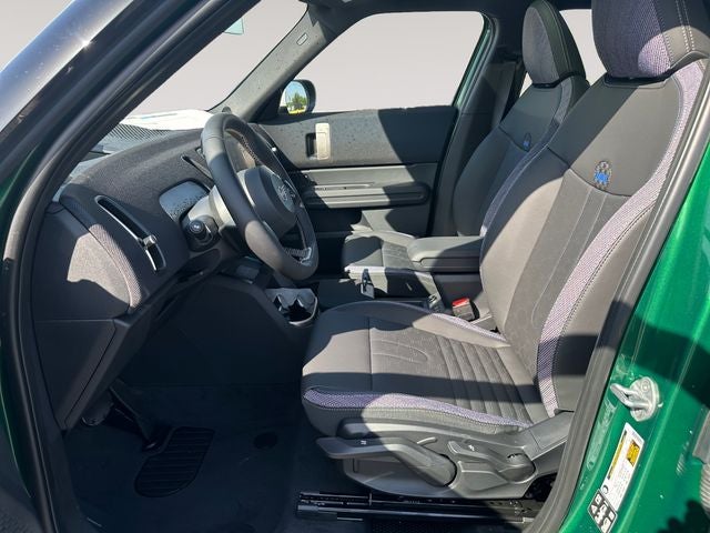 2027 MINI COUNTRYMAN SIGNATURE PLUS