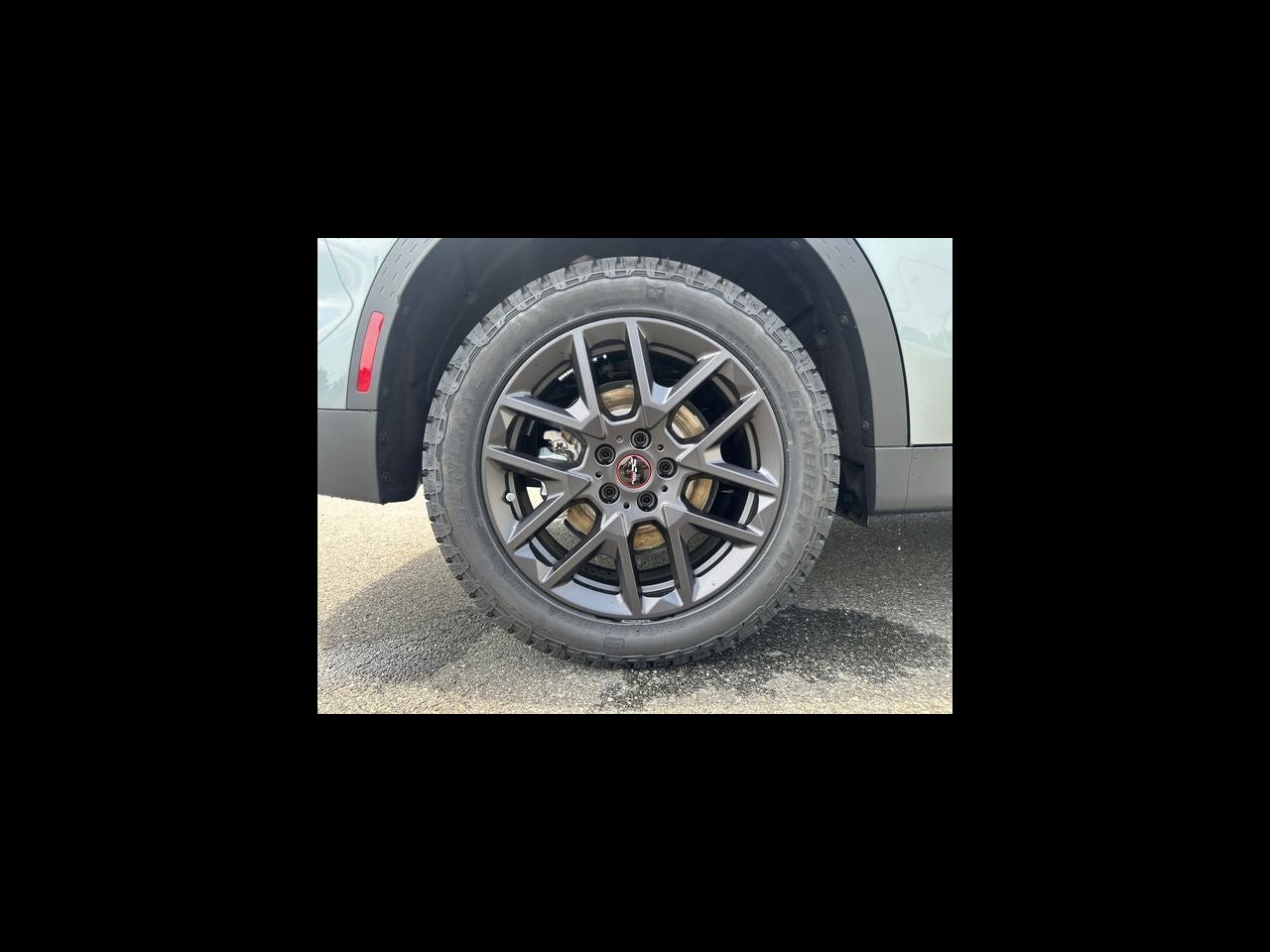 2027 MINI COUNTRYMAN ICONIC