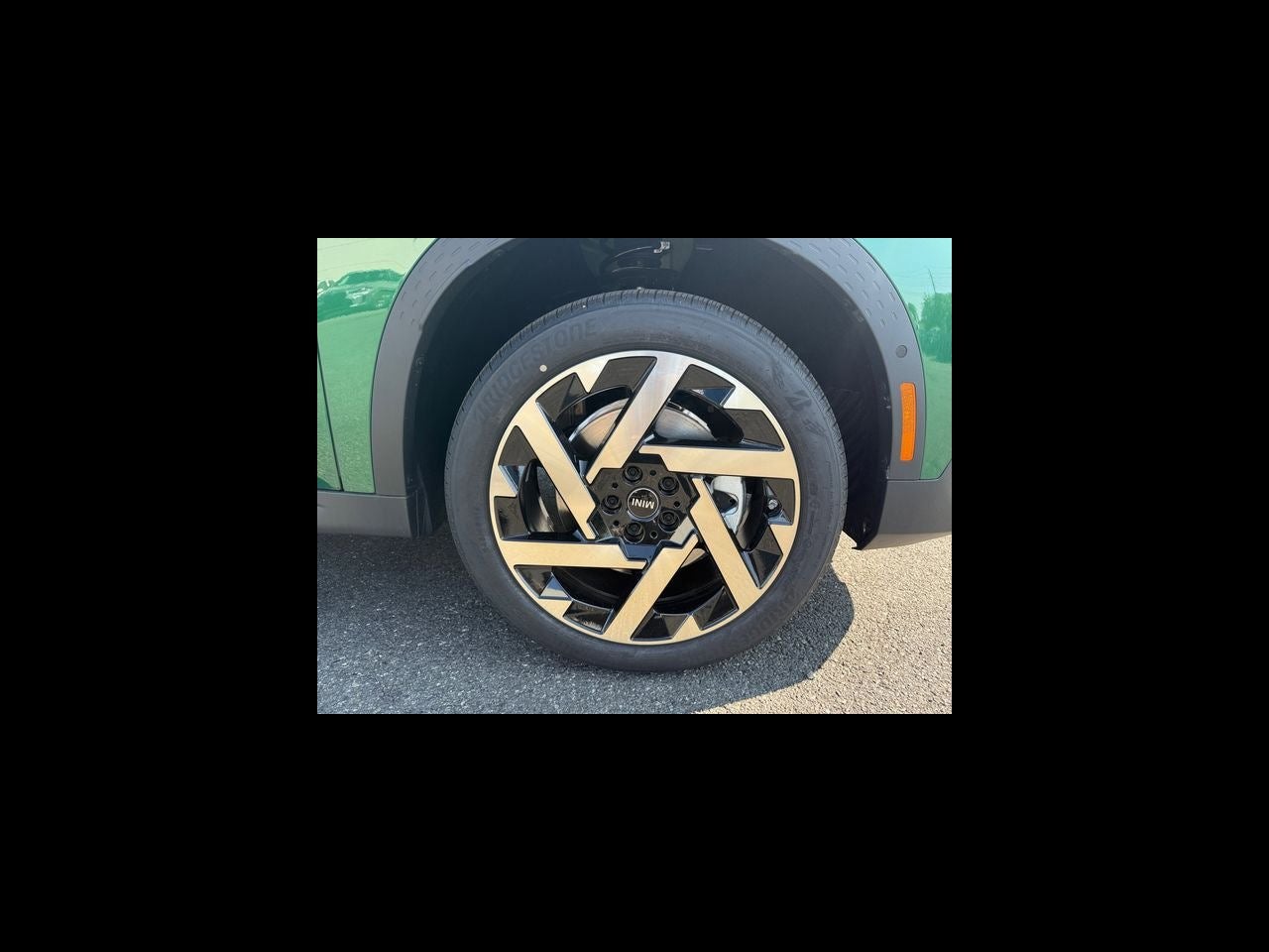 2027 MINI COUNTRYMAN ICONIC