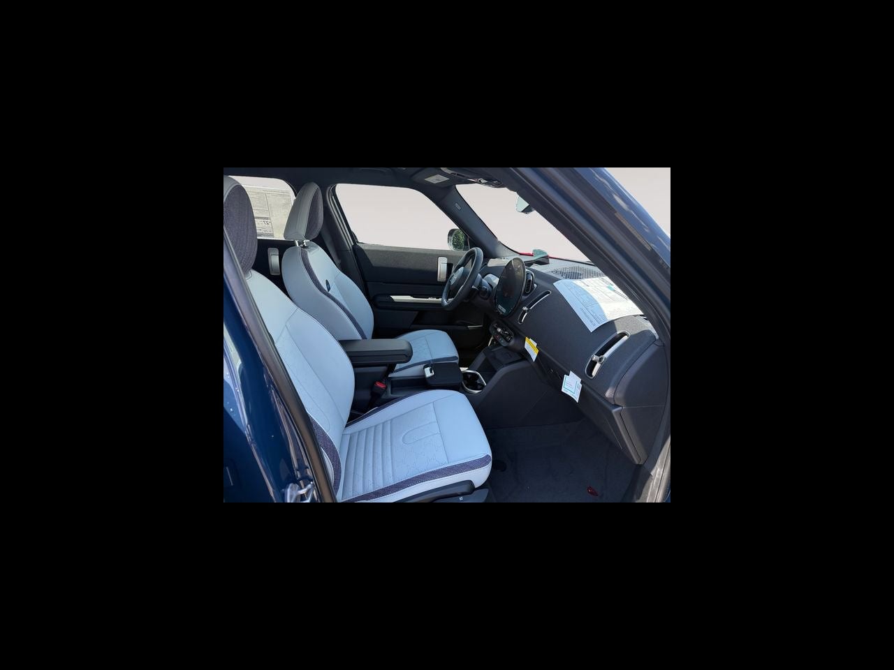 2027 MINI COUNTRYMAN SIGNATURE PLUS