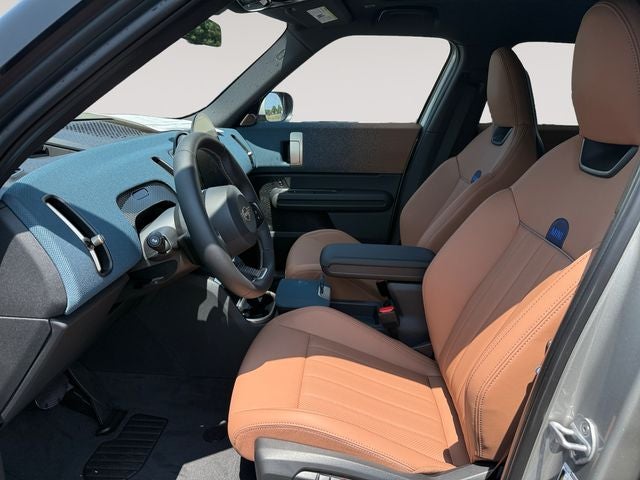 2027 MINI COUNTRYMAN ICONIC