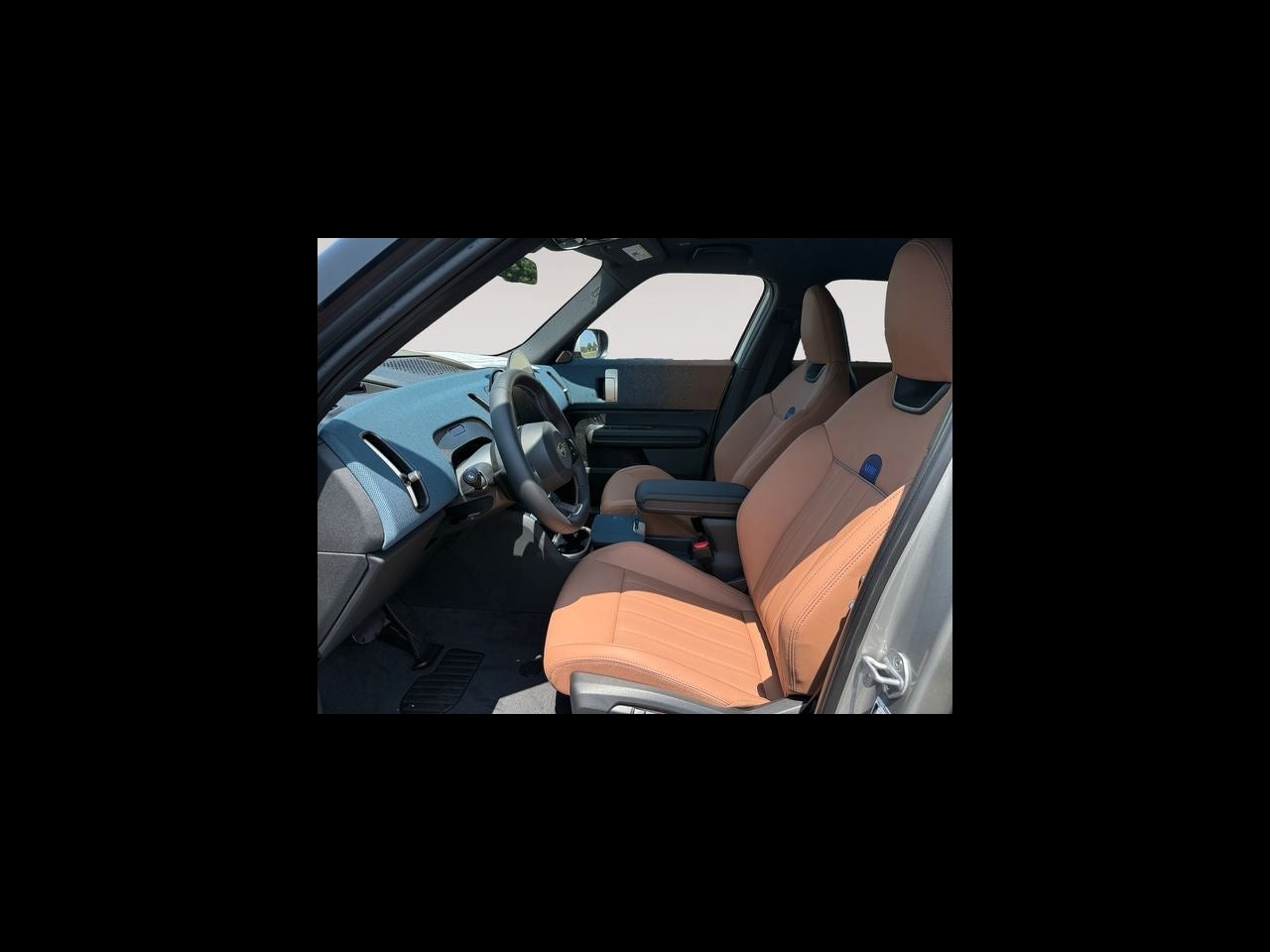 2027 MINI COUNTRYMAN ICONIC