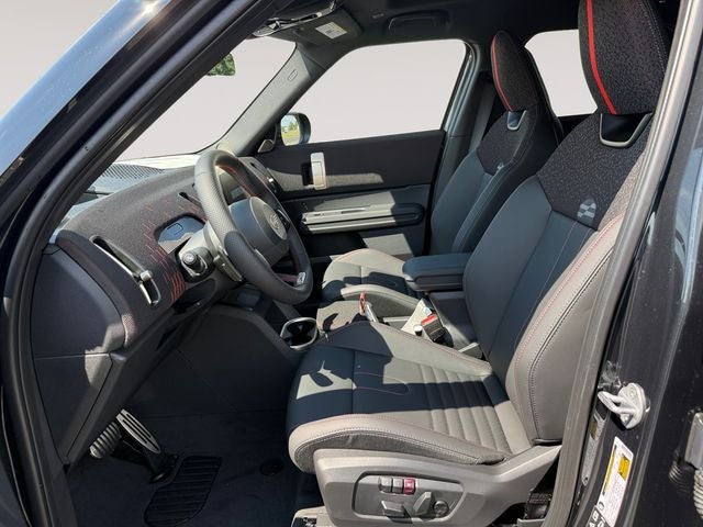 2027 MINI COUNTRYMAN ICONIC
